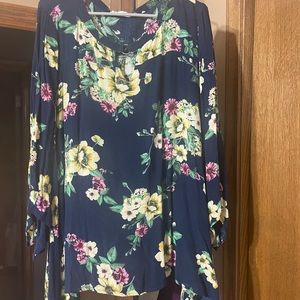 Womens plus size pull over blouse